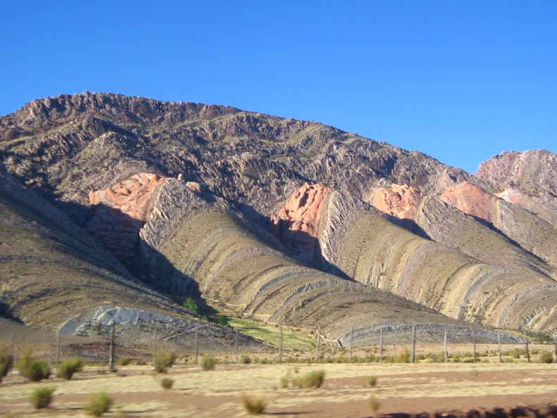 IMG_0062_Landschap_onderweg_naar_Humahuaca.jpg