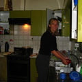 IMG 3534 Bas aan het koken in het hostel