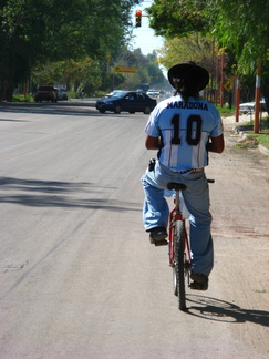 IMG 3766 Maradona op de fiets