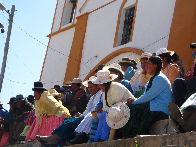 IMG_8176_Openlucht_kerkdienst_in_niemandsland_tussen_Peru_en_Bolivia.jpg