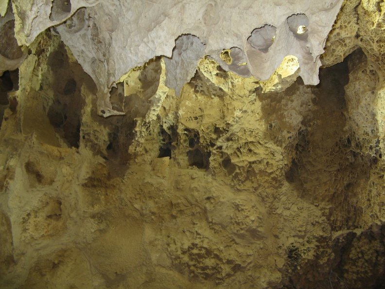 IMG_9646_Gruta_de_las_Galaxia_dos_estrellas.jpg