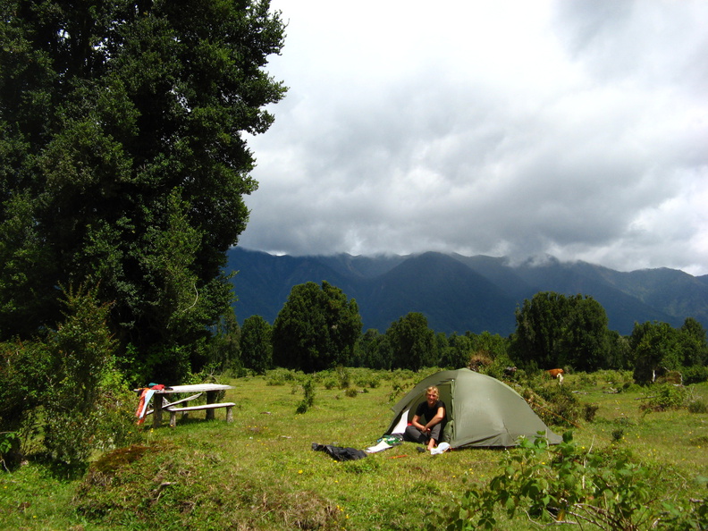 IMG_1219_Eerste_overnachting_sitio_Perdida_in_Parque_El_Caulle.jpg