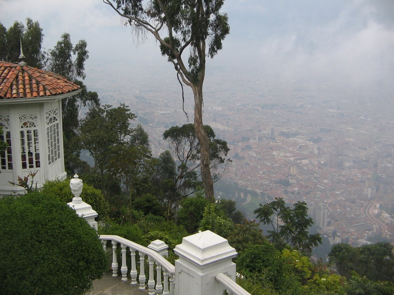 IMG 9550 Bovenop de Cerro de Monserrate 3160mt