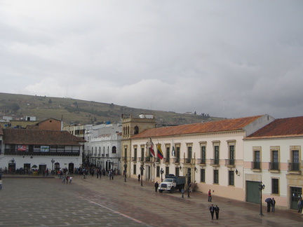 IMG 9115 Uitzicht over het plein vanuit het huis van de stichter van Tunja