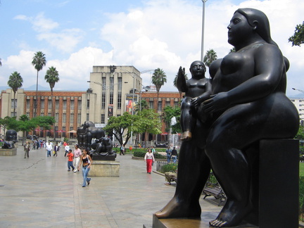 IMG 9733 Parque Botero vol mollige beelden van Fernando Botero