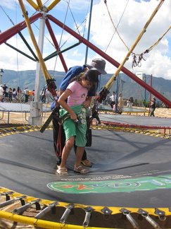 2008 Pan-Col 996 - Paula als eerste aan de minibungy