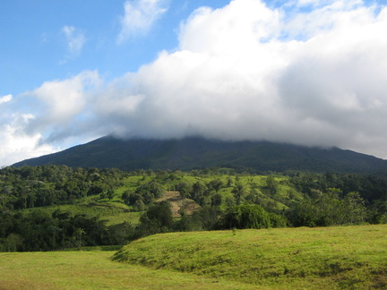 IMG 5197 De meest actieve vulkaan van Midden Amerika Arenal in de wolken