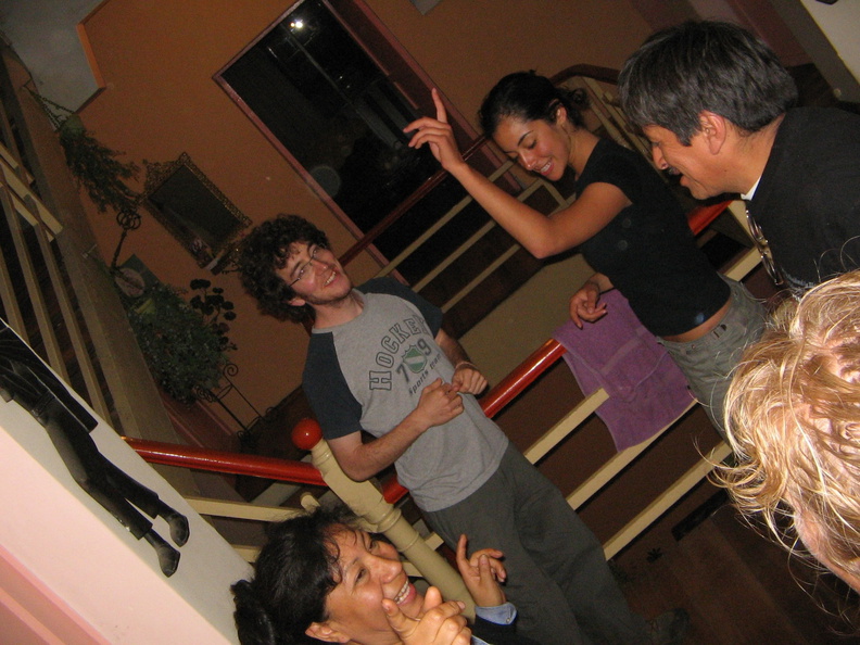 IMG_1908_Regaeton_dansen_met_Israeliers_Luis_en_Maria_Elena.jpg