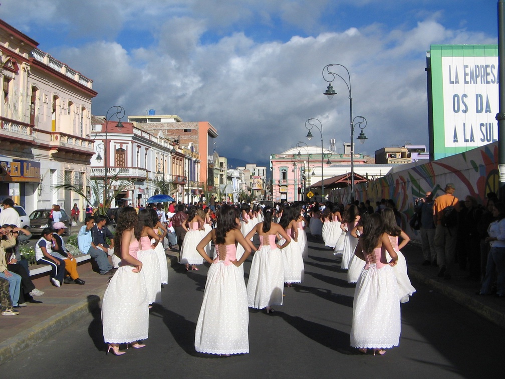 IMG 1003 Parade Riobamba