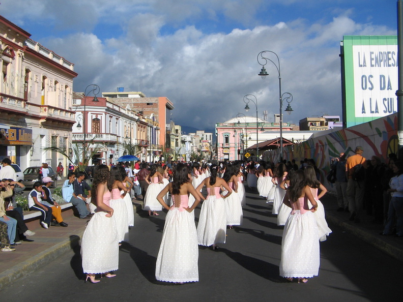 IMG_1003_Parade_Riobamba.jpg