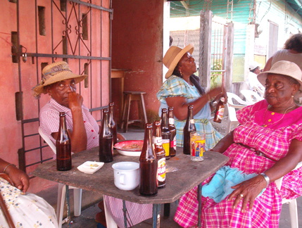 IM004528 Garifuna ladies