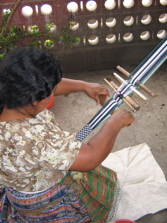 IMG 0785 Mama cruz weaving