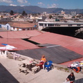 IM005331 Bas op dak van hostel