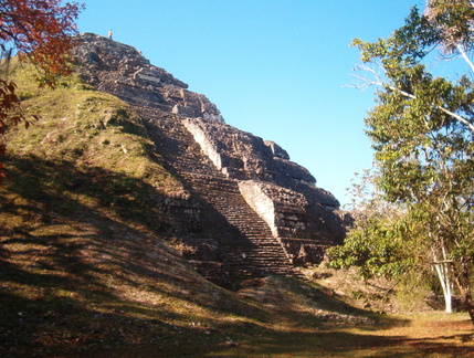 IM006221 achterkant van el Pyramid