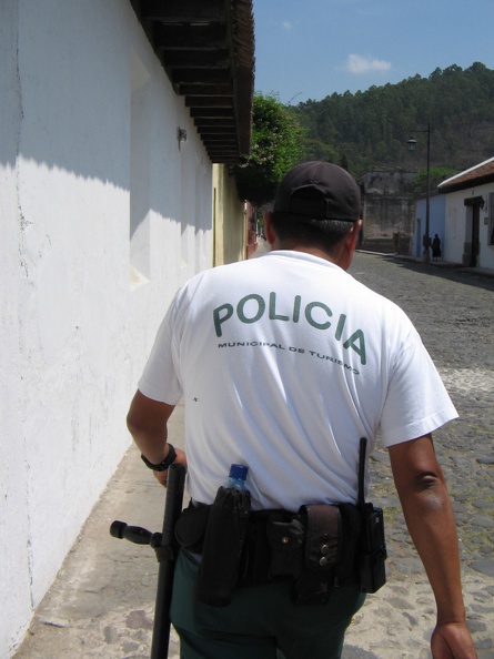 IMG_0967_Onder_politiebegeleiding_naar_Cerro_de_la_Cruz.jpg