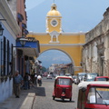 IMG 1056 Arco de Antigua waar de nonnen ongezien de staat konden oversteken