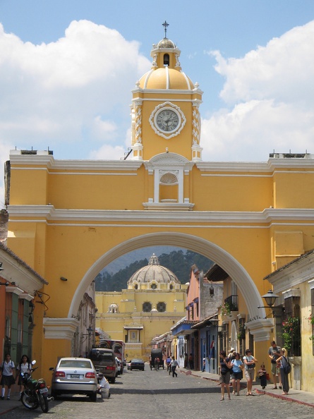 IMG_1057_Arco_de_Antigua.jpg