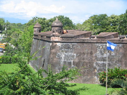 IMG 2842 Fort met de vlag van Honduras