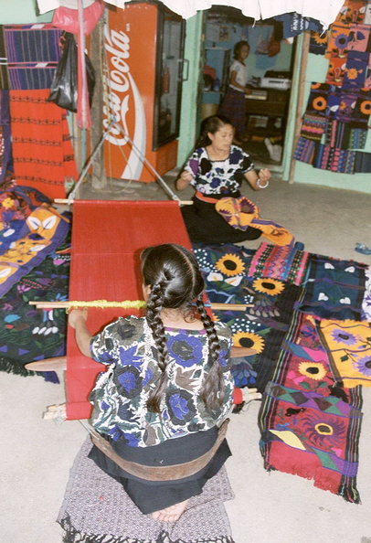 Chiapas_weaving_2.jpg