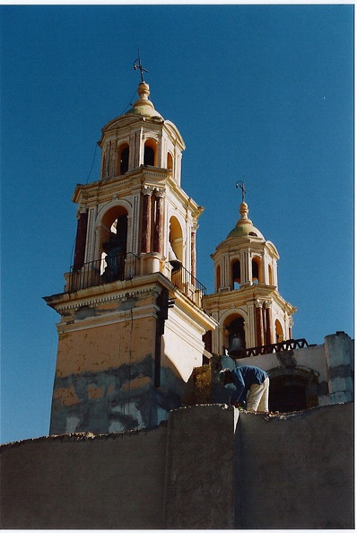 Cholula detail kerk op piramide