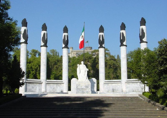 Mexico City Ninos Heroes monument kerry olson