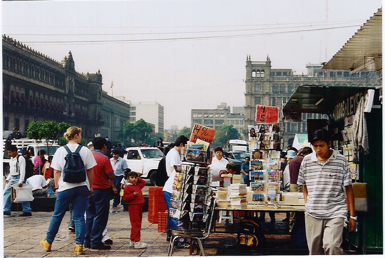 Mexico_City_Zocalo_5.jpg