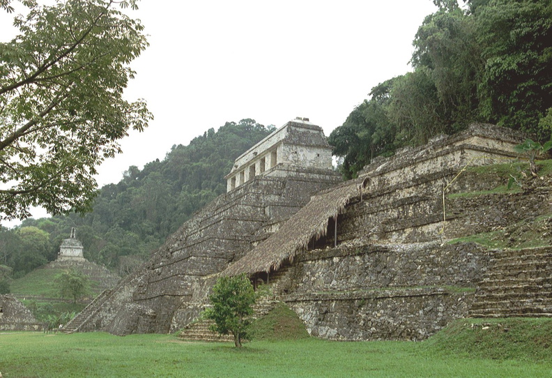 Palenque_Templo_de_las_Inscripciones_1.jpg