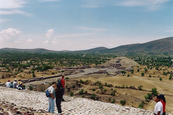 Teotihuacan Bas op zon piramide uitzicht op maan