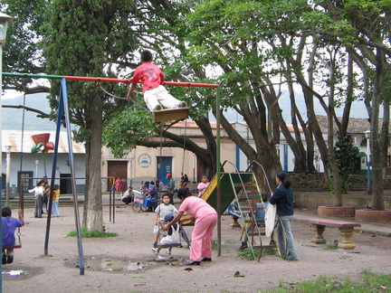 IMG 3620 Spelende kinderen op Parque Central