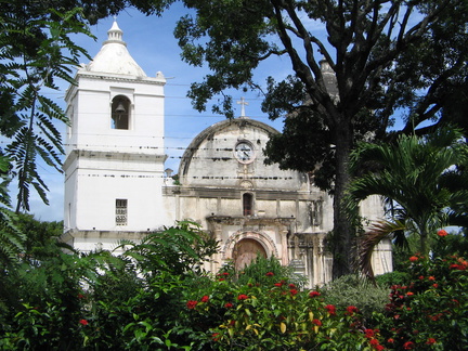 IMG 3708 Kerk vanuit het Parque Central gezien