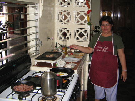 IMG 4751 Israels mama in de keuken