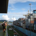 2008 Pan-Col 139 - Uitzicht over de boot met containers in Mira Flores.jpg