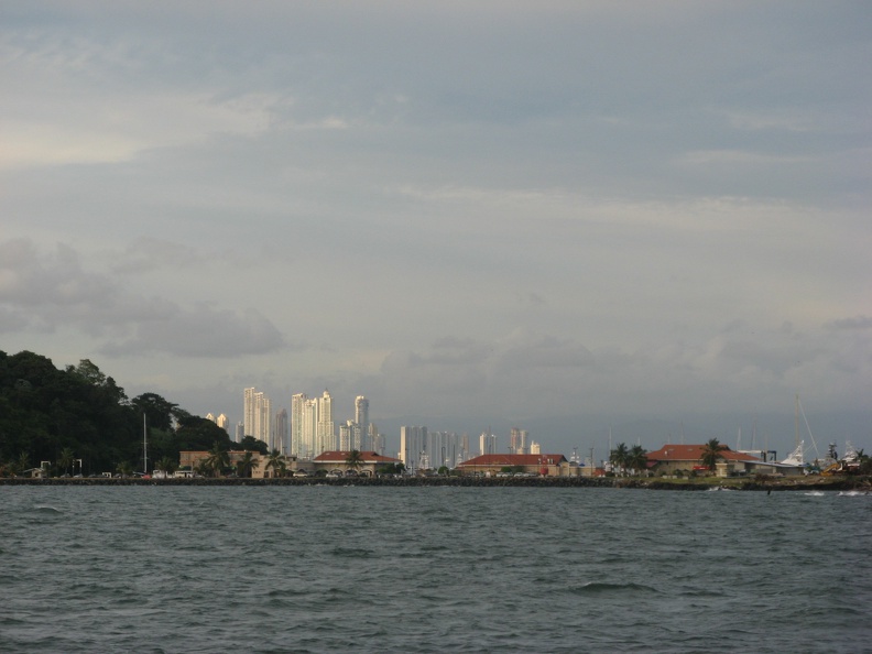 2008 Pan-Col 255 - Panama in zicht.jpg
