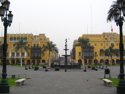 IMG 2474 Het Plaza de Armas in Lima