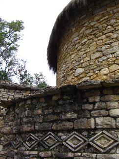 IMG 2259 Oude originele muur met gereconstrueerd huis