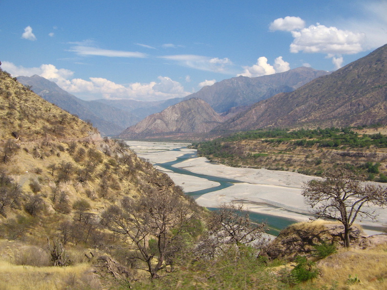 IMG_4192_Het_uitzicht_tussen_Ayacucho_en_Andahuelas.jpg