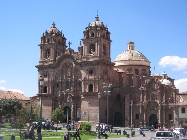 IMG_4227_Katedraal_El_Triumfo_op_het_Plaza_de_Armas.jpg