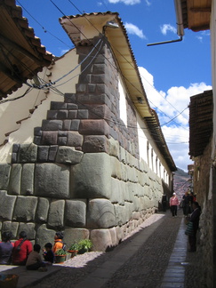 IMG 4259 De beroemde Inca muur in Cuzco