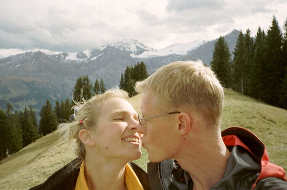 Gstaad Zoenend bovenop een berg