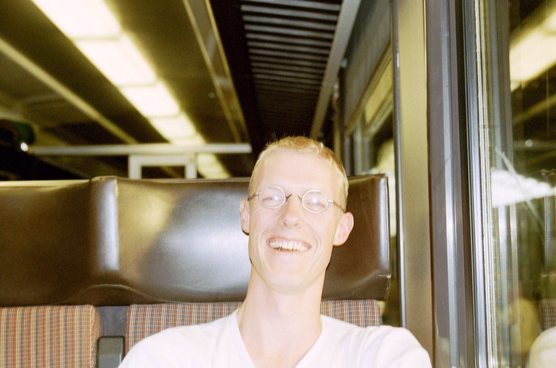 Interlaken_Eelco_in_de_trein.jpg