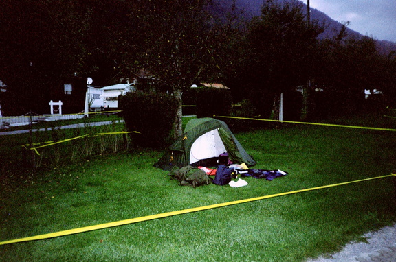 Interlaken tent bij nacht