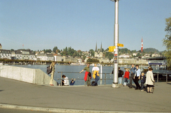 Luzern Rechts van Kapellbrucke