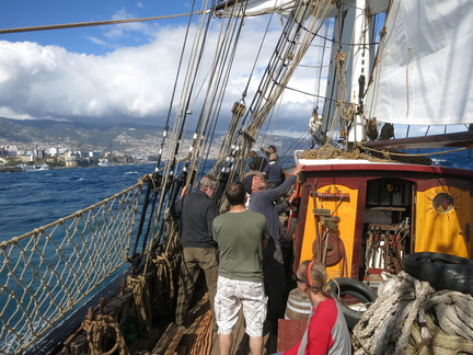 2016-05-11 183313 TresHombres Cascais Madeira