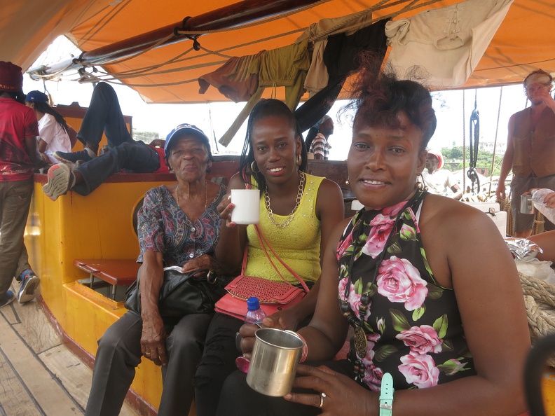 2016-06-22 171908 TresHombres Grenada - 2016-06-22_171908_TresHombres_Grenada.jpg 2016-06-22_171908_TresHombres_Grenada.jpg