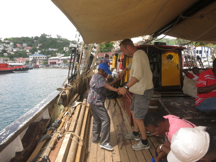 2016-06-22 192547 TresHombres Grenada