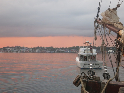 2016-09-01 184522 TresHombres Lunenburg