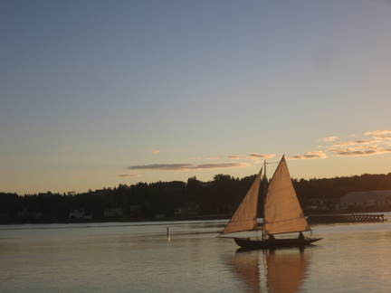 2016-09-15 180710 TresHombres Lunenburg