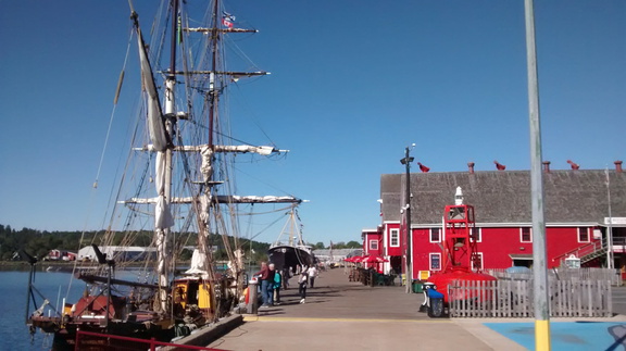 2016-09-16 103403 TresHombres Lunenburg