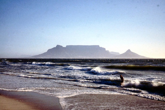 1990 Africa 1047