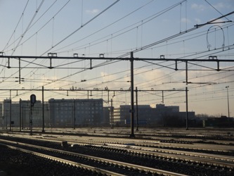 Het treinspoor dwars door Zaandam